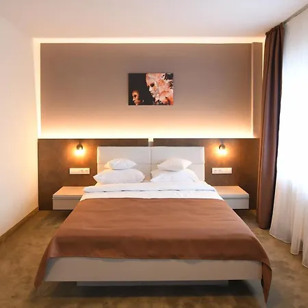 Hoha Boutique 4*